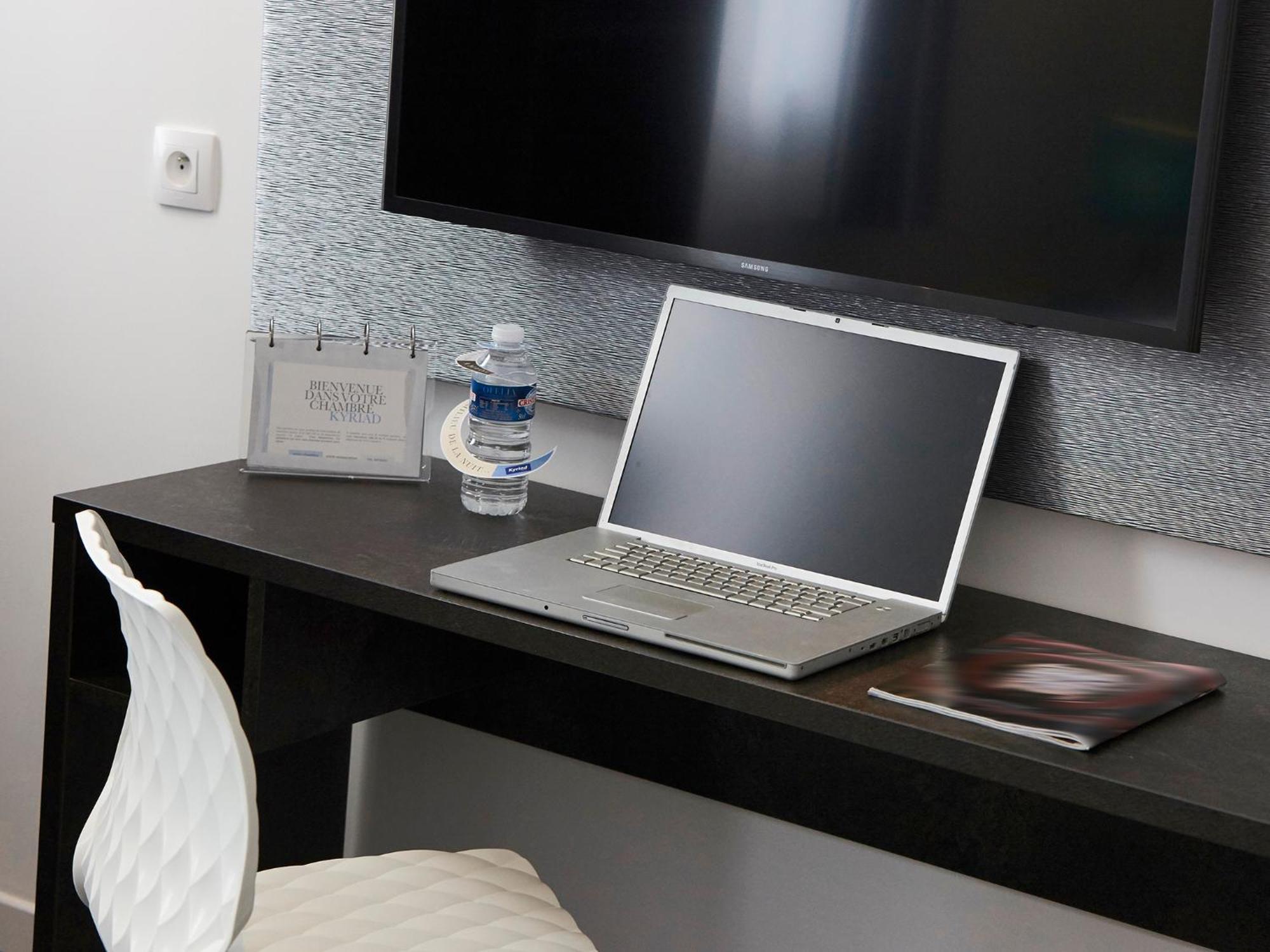 Double Room,1279136854:JPEG